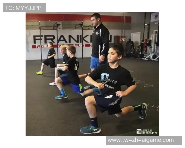 提升足球运动员腿部力量的训练方法与技巧解析 提升足球运动员腿部力量的训练方法与技巧解析